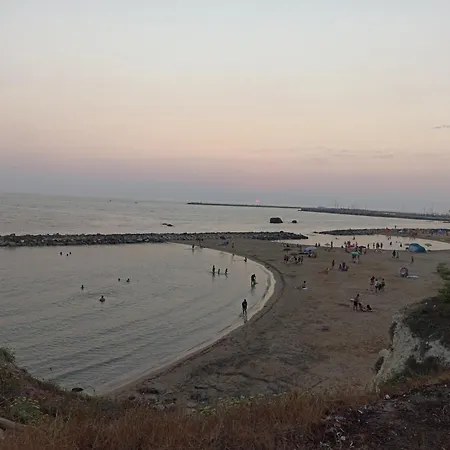 Miramare بيت ضيافة
